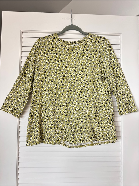J. Jill Tops - J. Jill Green Floral 3/4 Sleeve 100% Pima Cotton Center Seam Size M